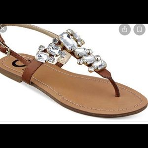 GUESS KYLI JEWELED FLAT RHINESTONE embellished brown SANDAL. SZ 7